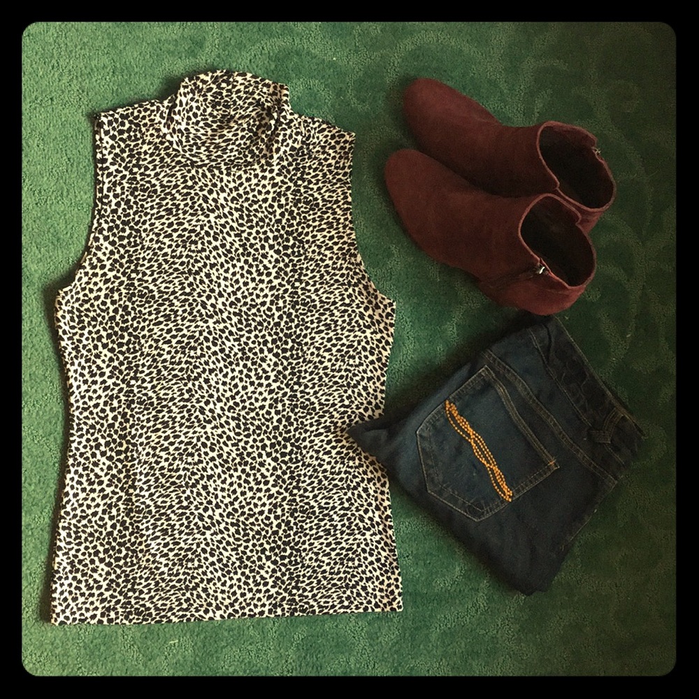 Animal print mock neck (black & white)